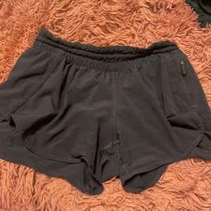 PLUM PURPLE Lululemon size 8